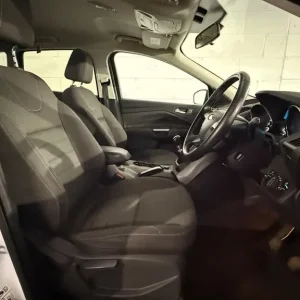 2015 Ford Kuga 2.0 TDCi Zetec 2WD Euro 6 5-door hatchback diesel manual - Image 7