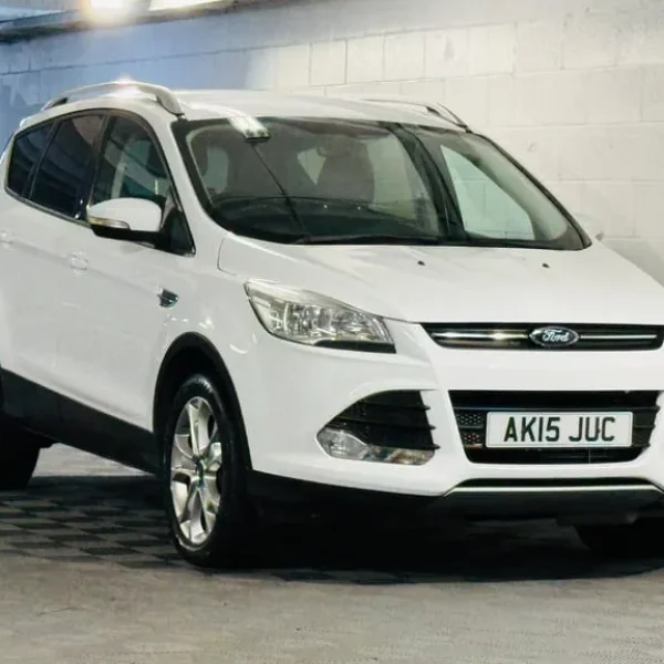 2015 Ford Kuga 2.0 TDCi Zetec 2WD Euro 6 5-door hatchback diesel manual