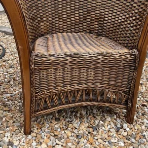 Pair vintage wicker chairs - Image 4