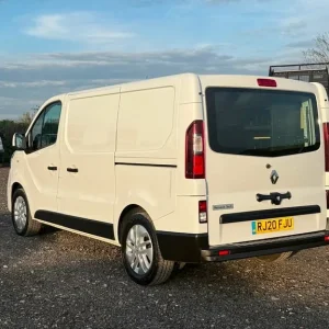 2020 Renault Trafic 2.0 dCi Energy 28 Sport Panel Van - Image 6