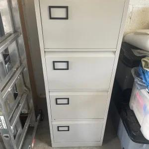 4 Drawer filing cabinet with keys