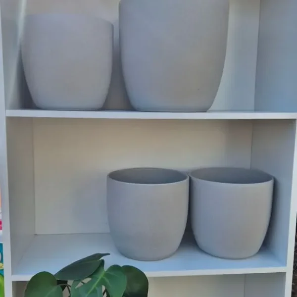 Ceramic pots