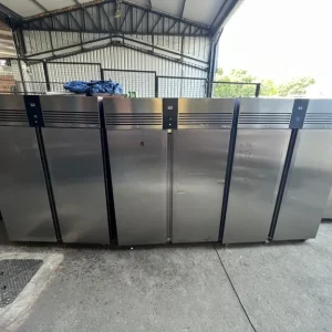 Commercial G2 Ecopro 2-door fridge for cafe or takeaway - Image 7