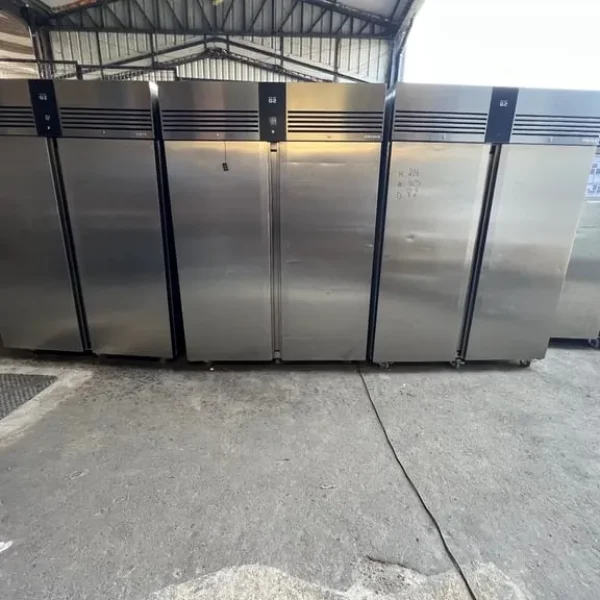 Commercial G2 Ecopro 2-door fridge for cafe or takeaway