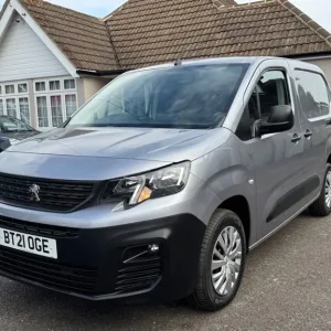 2021 Peugeot Partner 1.5 BlueHDi Panel Van - Image 2