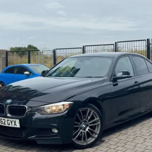 2012 BMW 3 Series 2.0M Sport Manual 4-door Saloon - Image 2
