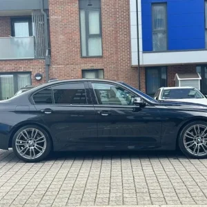 2012 BMW 3 Series 2.0M Sport Manual 4-door Saloon - Image 6