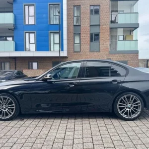 2012 BMW 3 Series 2.0M Sport Manual 4-door Saloon - Image 7