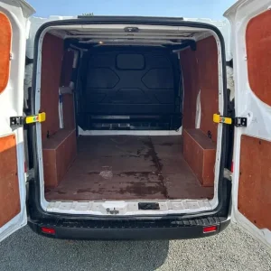 2018 Ford Transit Custom 2.0 TDCi 105ps Low Roof Van PANEL VAN Diesel Manual - Image 3