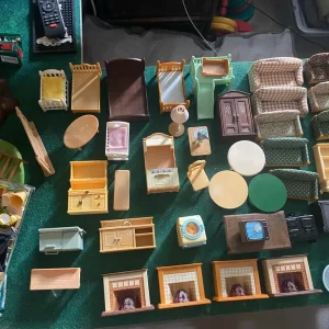 Sylvanian Families Huge furniture and accessories bundle - Image 2
