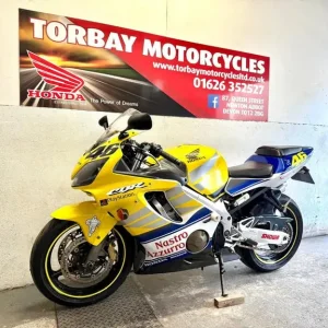 HONDA CBR600Fi SPORT VALENTINO ROSSI REPLICA EDITION VR46 2001 Y REG - Image 5