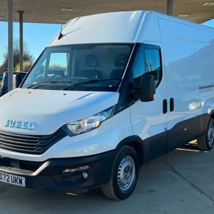 2022 Iveco Daily 2.3D HPI 14V 35S 3520 Panel Van 5dr Diesel Manual MWB High Roof Euro 6 (s/s Pane... - Image 6