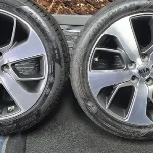 Kia Hyundai 18-inch alloy wheels with 4 tyres - Image 2