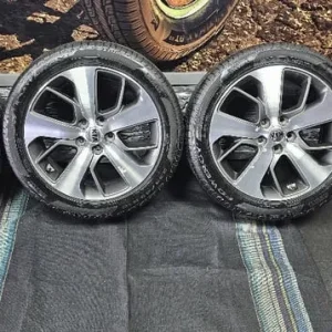 Kia Hyundai 18-inch alloy wheels with 4 tyres