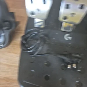 G923 Gaming wheel with f1 mod and shifter (boxed) - Image 3