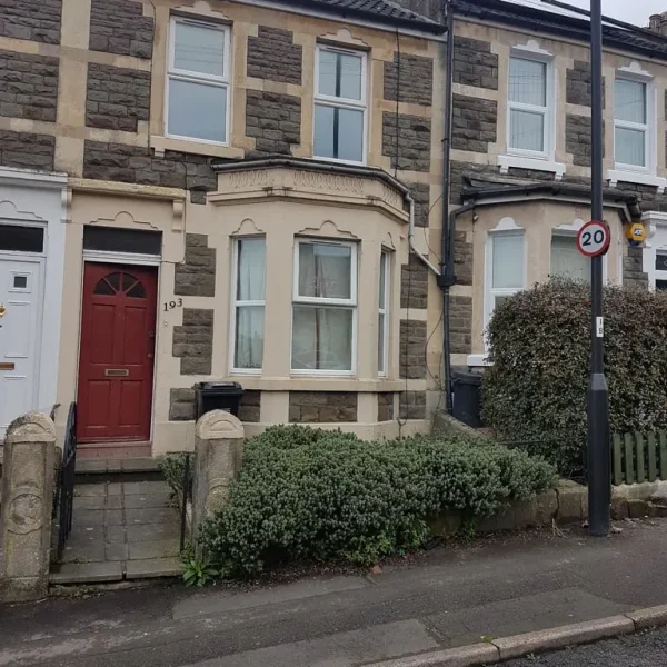A large double bedroom in shared house Coronation Avenue, Bath.