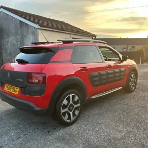 Citroen, C4 CACTUS, Hatchback, 2015, Manual, 1199 (cc), 5 doors - Image 7