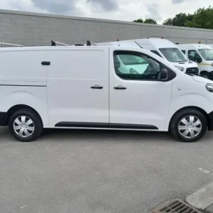 2020 Vauxhall Vivaro L2 2900 1.5D 100PS DYNAMIC H1 Medium Van Diesel Manual - Image 3