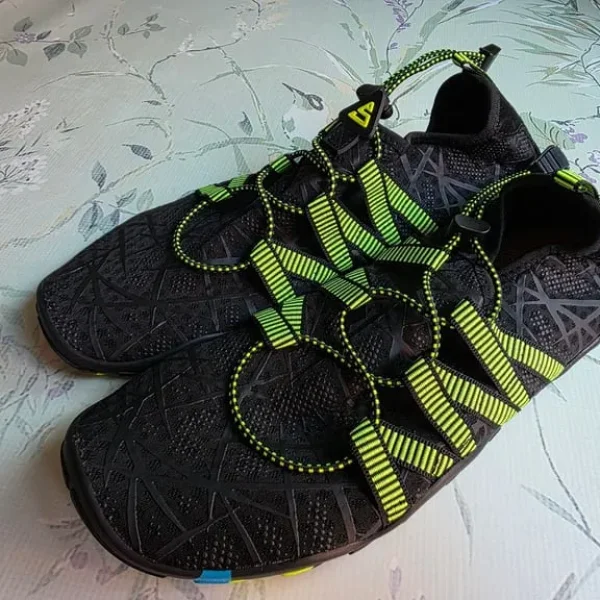 Water Shoes 7.5 UK (41EU) New