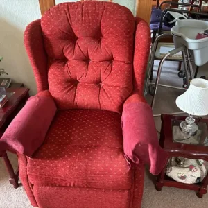 Three piece suite with electric recliner and foot stool - Image 2
