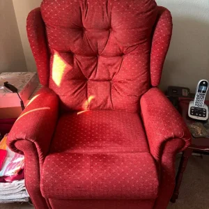 Three piece suite with electric recliner and foot stool - Image 5