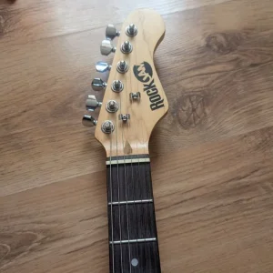 Electric guitar with amp and aux cable - Image 2
