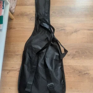 Electric guitar with amp and aux cable - Image 6