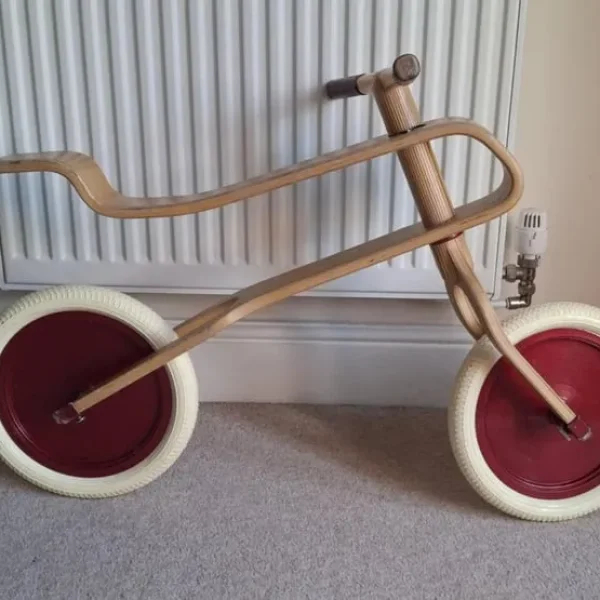 "Brum Brum" Wooden Handcrafted Kids Balance Bike