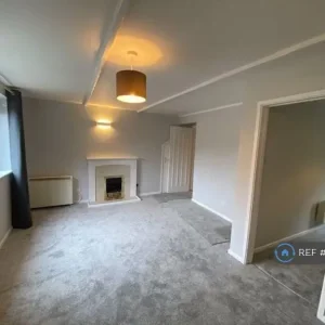 1 bedroom ground floor flat in Emmerson Court, Bracknell Forest