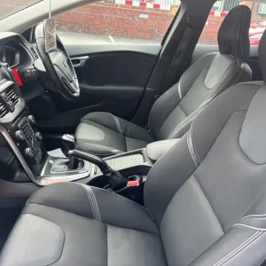 2018 Volvo V40 2.0 D2 Momentum Nav Plus Hatchback 5dr Diesel Manual Euro 6 (s/s) (120 ps) Hatchba... - Image 6