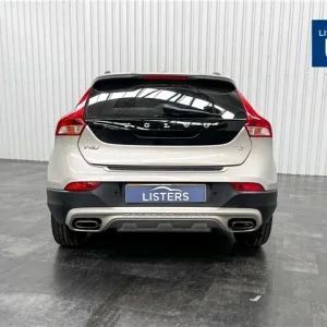 2019 Volvo V40 T3 Cross Country 5-door hatchback - Image 6