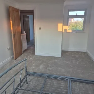 2 spacious rooms to rent in Slough SL1 - Image 2
