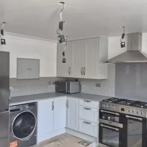 2 spacious rooms to rent in Slough SL1 - Image 7