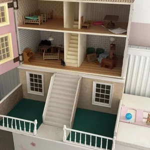 Dolls House - Image 2
