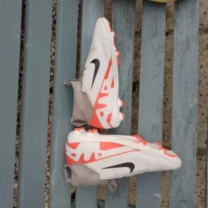 Nike football boots - Image 2