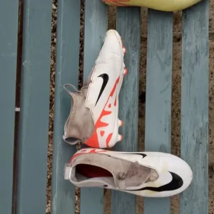 Nike football boots - Image 3