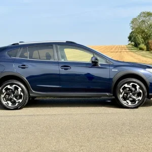 2022 Subaru XV 2.0L Hybrid SE 4WD - Image 3