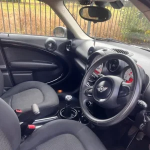 2013 Mini Countryman 1.6 5-door SUV manual petrol - Image 2