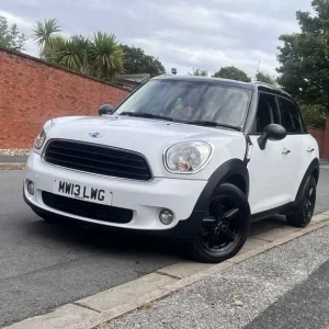 2013 Mini Countryman 1.6 5-door SUV manual petrol - Image 3
