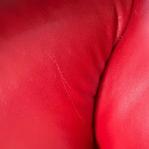 White leather sofa and swivel chair - Image 3