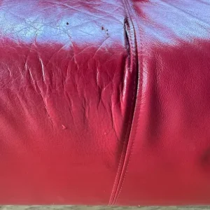 White leather sofa and swivel chair - Image 8