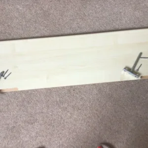 Cream floating shelf with fixings - Image 2
