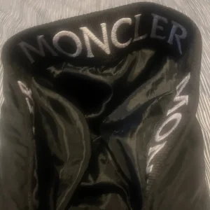 2 girls Moncler jackets - Image 4