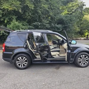 SSANGYONG REXTON 2.0L 60th ANNIVERSARY AUTOMATED 4X4 WITH CRUISE, A/C, TWO-TONE LEATHER, SIDE STEPS - Image 8