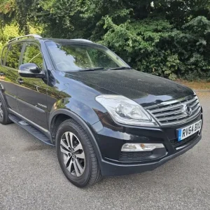 SSANGYONG REXTON 2.0L 60th ANNIVERSARY AUTOMATED 4X4 WITH CRUISE, A/C, TWO-TONE LEATHER, SIDE STEPS