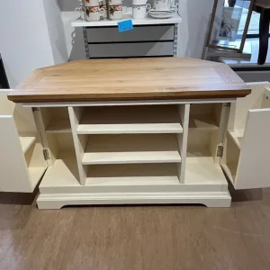 Pine top cabinet with storage - Image 3