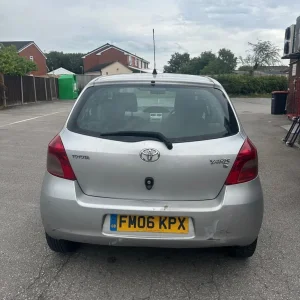 Toyota Yaris 2006 - Image 6
