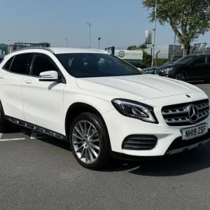 2019 Mercedes-Benz GLA 180 AMG Line Edition 5dr Estate PETROL Manual - Image 7