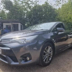 2018 Toyota Avensis 1.6D Diesel Manual 4dr Saloon - Image 3