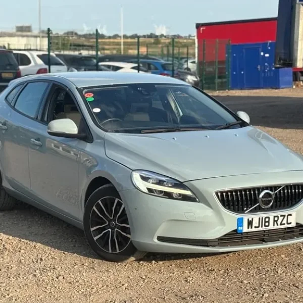 2018 Volvo V40 D2 Momentum Nav Plus 5-door Hatchback